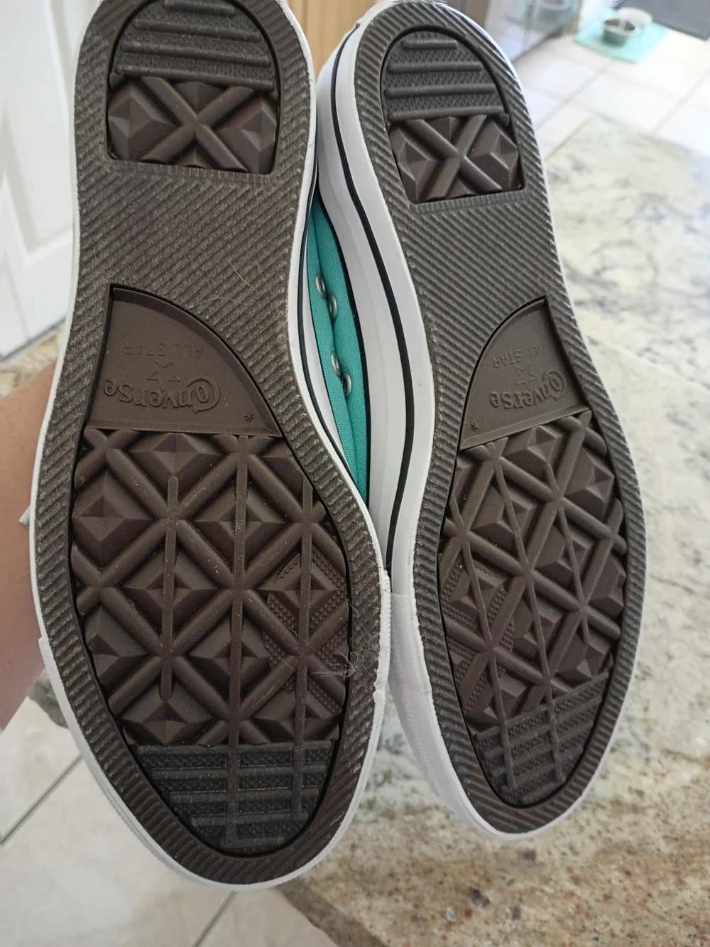 Converse Low-Top Sneakers in Perfect Aqua Blue Brand New Never Worn! 8.5 - Picture 6 of 6